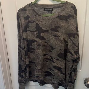 DKNY  Camouflage shirt. Super soft